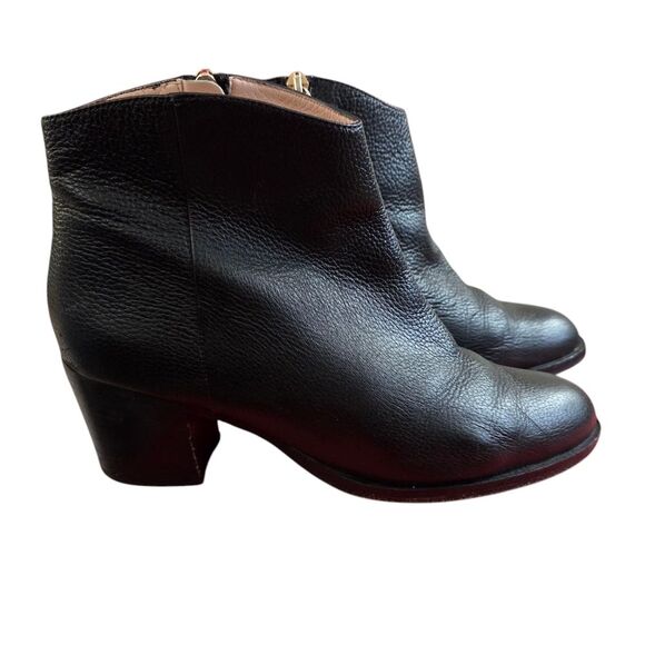 Furla Made In Italy Black Leather Ankle Boots Booties Size 37.5 - Picture 1 of 14